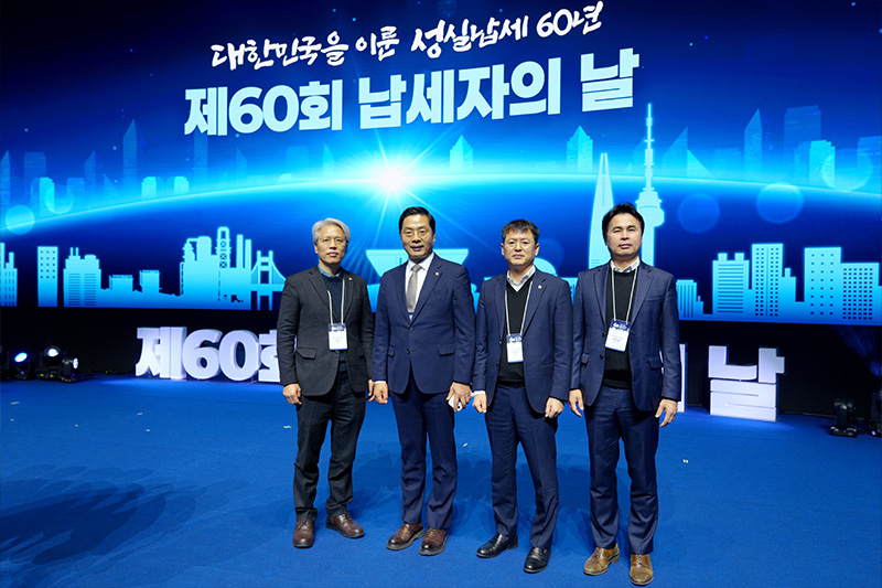 Ŭ���Ͻø� ����ũ���� �̹����� �������ϴ�